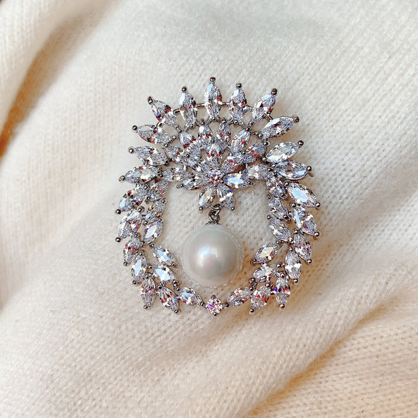 Brooch Pendant with White Pearl Cubic Zirconia White Gold Plated